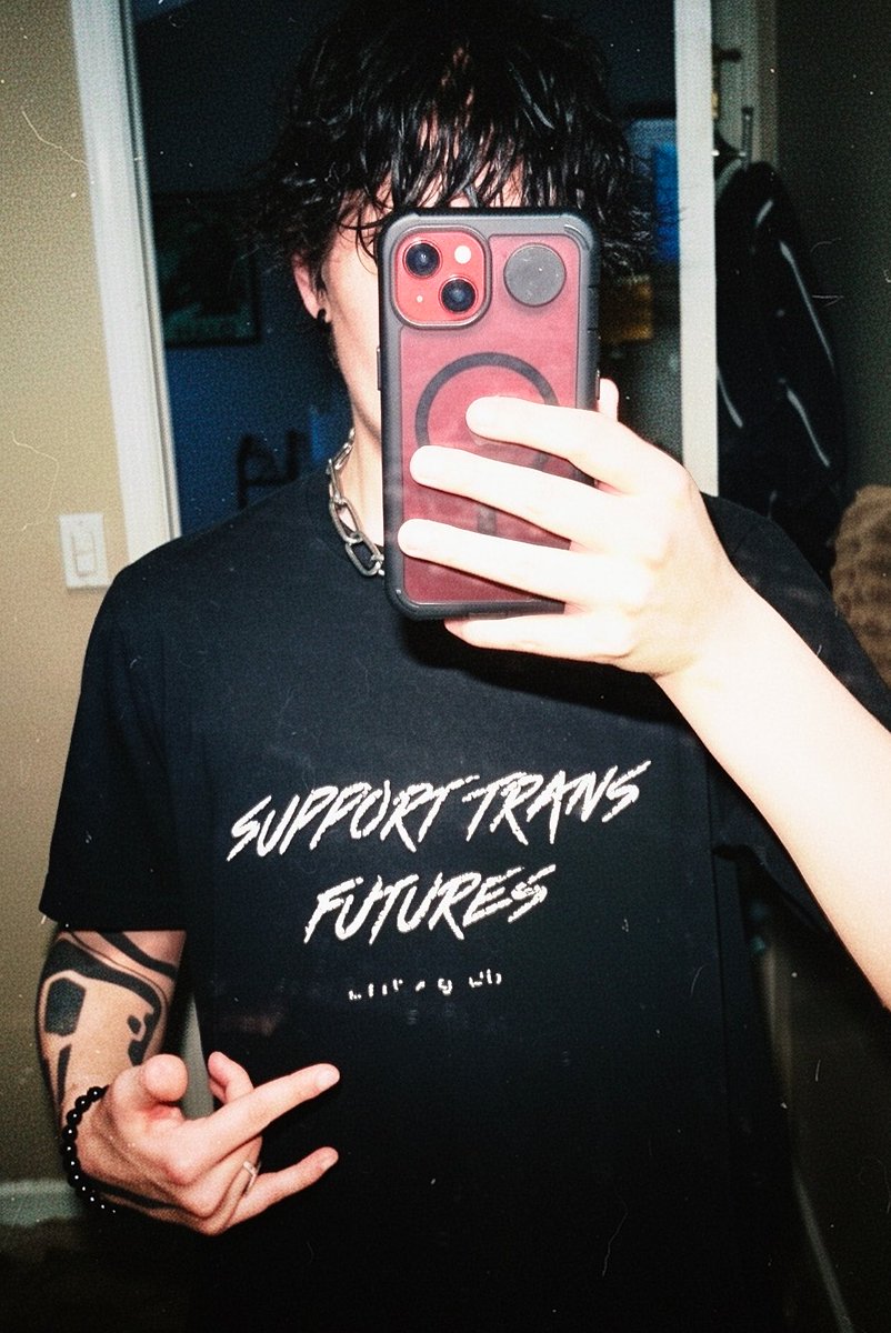 It__Winter's tweet photo. Trans rights bb 🏳️‍⚧️🤘 https://t.co/1CKfqvEFzU