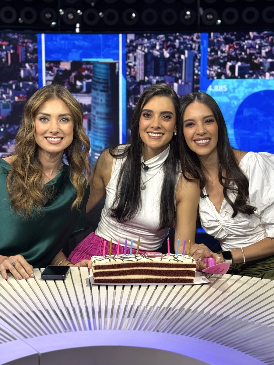 imagen530's tweet photo. ¡Feliz cumpleaños, querida #MarleneStahl (@MARLENE_STAHL)! Desde el equipo de #Imagen530 e #ImagenNoticias te deseamos un muy feliz cumpleaños! 

@BrisseidaMoya @nuriagv @ImagenTVMex 

#NoticiasDigital https://t.co/CtQnxmoxg0