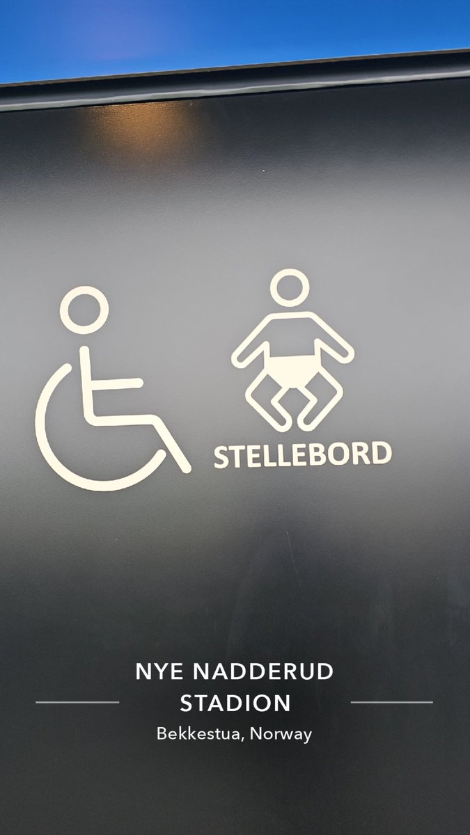 Veslaaa's tweet photo. Heia Brodd! (Og Nye Nadderud for å ha stellebord på stadion 👏🏻) https://t.co/5g5QnjtDEa