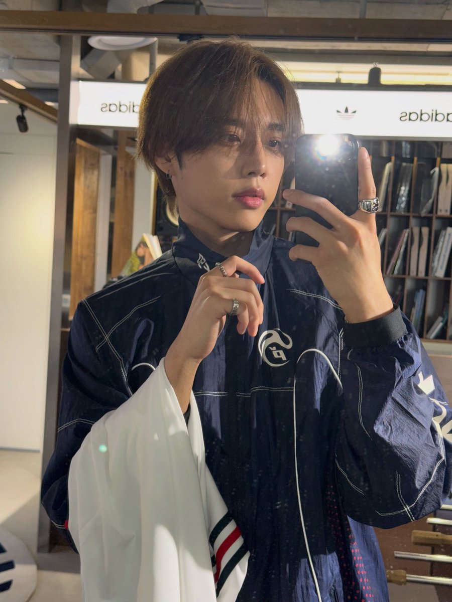 dazzlemysun's tweet photo. 우와….. …..용안이미치셧다 https://t.co/J8t7DGFazg