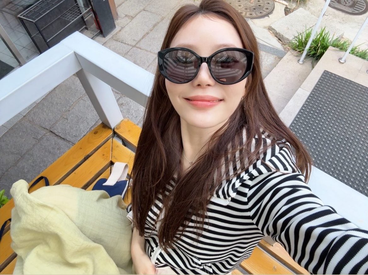 여름 tweet media