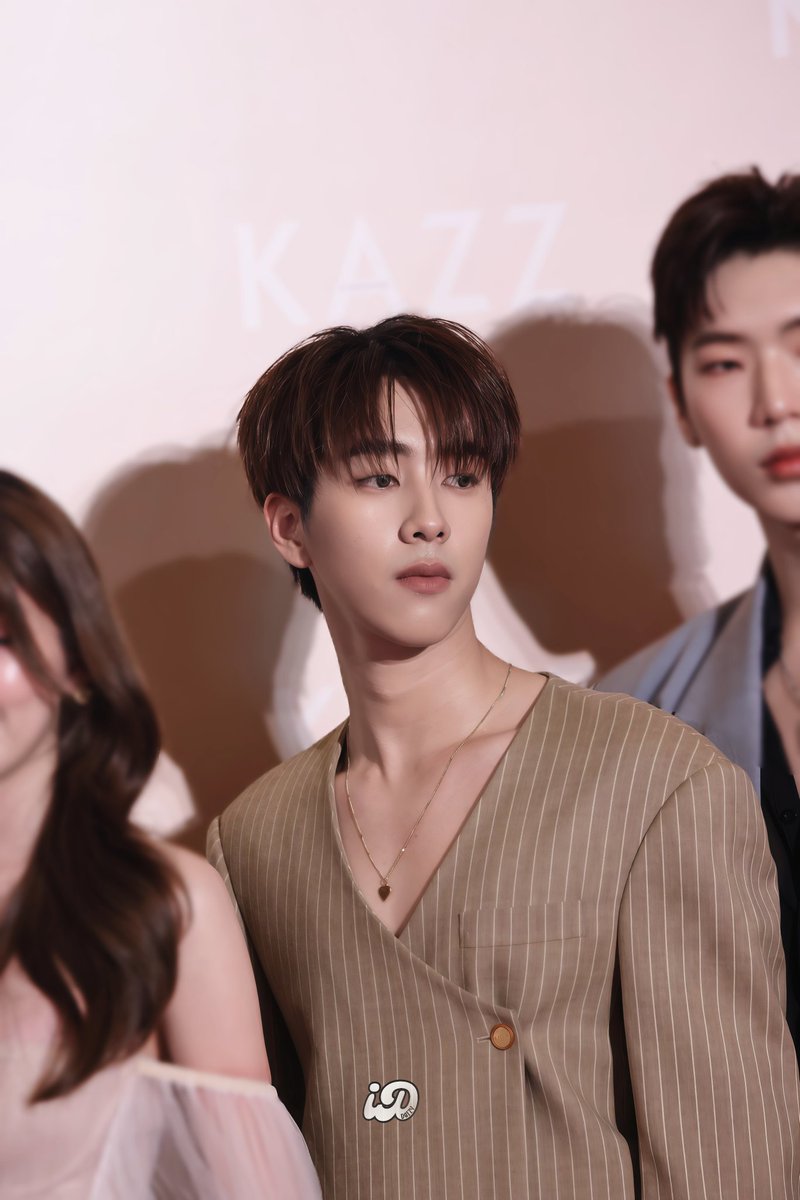 Daizy_id's tweet photo. KAZZAWARDS2026

[ 14.05.2026 ] Red Carpet 
น้องชิน 🤏��

#SH_IN_AI
#KAZZAWARDS2026
#KAZZAWARDS2026xTheDotHouse
#TheDotHouse https://t.co/UGyrjrlmn4