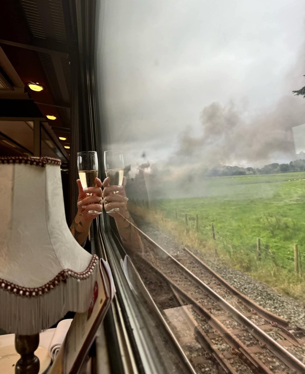 westcoastrail's tweet photo. The Dales by steam. Window views. Coal smoke. Countryside in slow motion.
The Dalesman, 2026.
#TheDalesman #SettleCarlisle150 #YorkshireDales https://t.co/hrtiSl7xE2