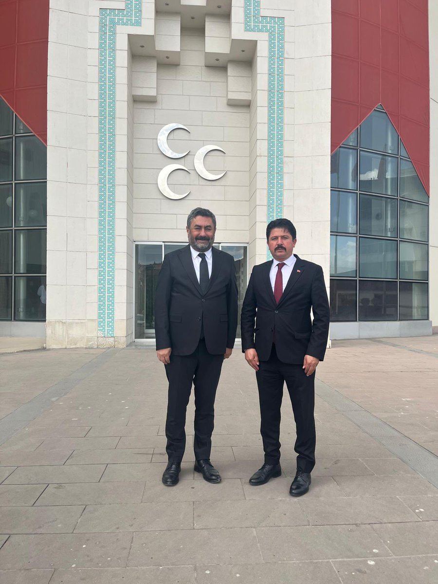 EmrullahTemiz14's tweet photo. Çankırı Orta Balediye Başkanı  sayın Ömer BEZCİ Başkanımızla Genel Merkezimizde  Karşılaştık  Kendileriyle Hasbihal ettik Görevinde Başarılar dileriz https://t.co/HeVQqoCXrc