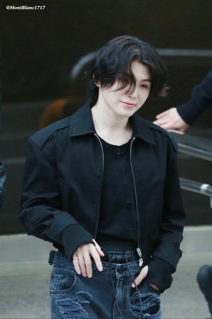 wz day 💌 tweet media