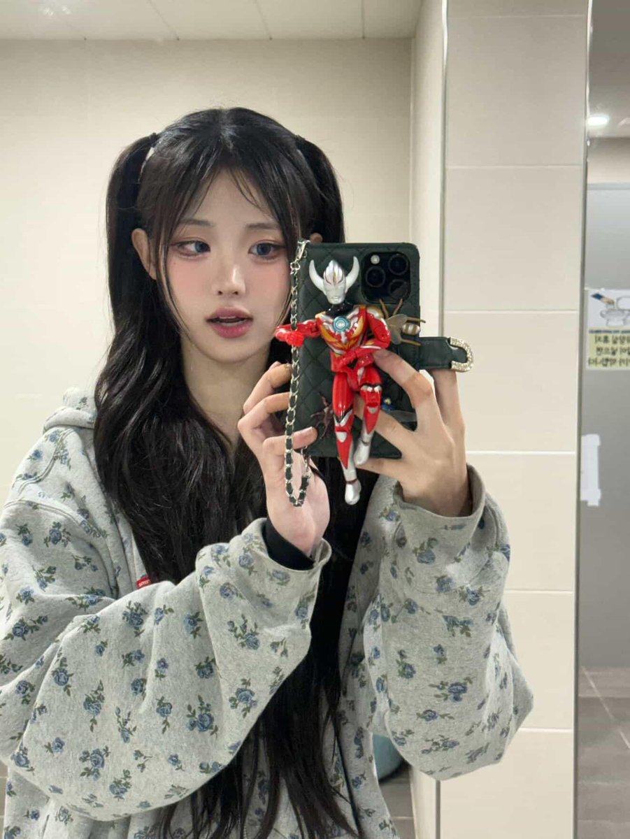 nayoungtaku's tweet photo. 260515 #히나 인스타그램 공지채널 💙

#QWER #HINA #냥뇽녕냥 #ひな #장나영 https://t.co/ZmfF9I7yDy