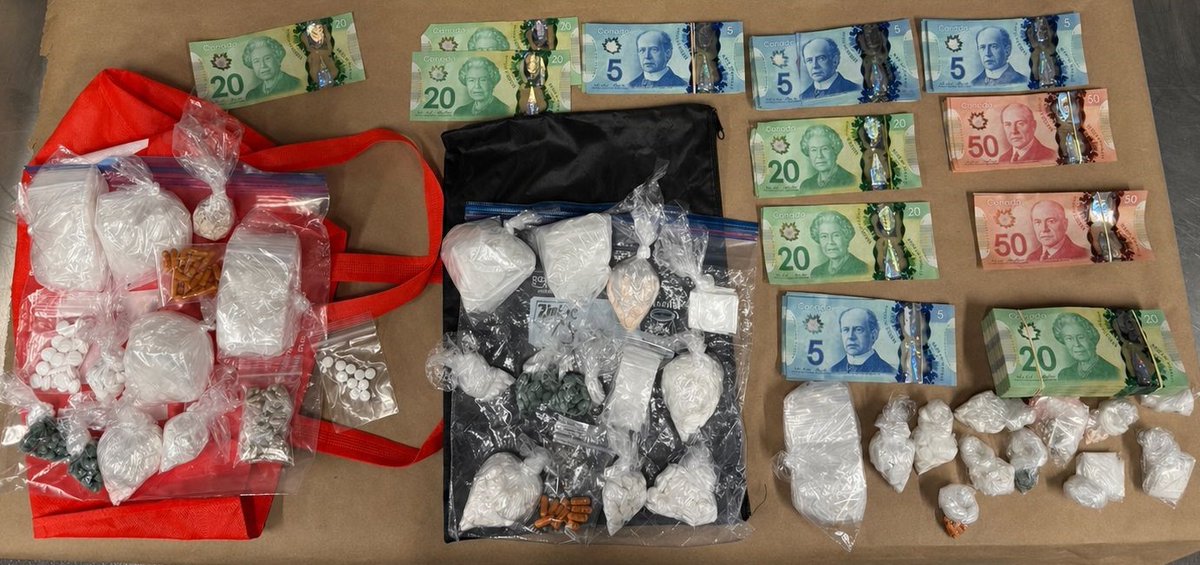 BurnabyRCMP's tweet photo. In March, BGET stopped a vehicle in South Burnaby.

Observations made by the officers resulted in the arrest of the driver &amp; the seizure of over ½ a KG of illicit drugs &amp; more than $15,000+ cash. https://t.co/cE2nymimhw