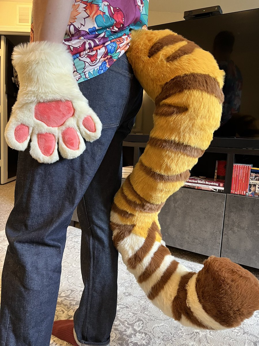 splashSWS's tweet photo. Recent work/ WIP dump #fursuit #fursuitmaker https://t.co/p4ub7aqkPF