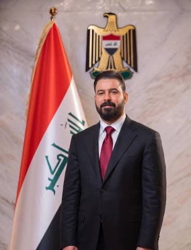 omghanim9's tweet photo. كل التهاني والتبريكات لدولة الرئيس الاستاذ علي فالح الزيدي لمناسبة نيله ثقة ممثلي الشعب رئيساً لمجلس الوزراء متمنين لدولته النجاح والسداد والتوفيق خدمة للعراق العزيز وشعبه الكريم https://t.co/06TCNguGbG