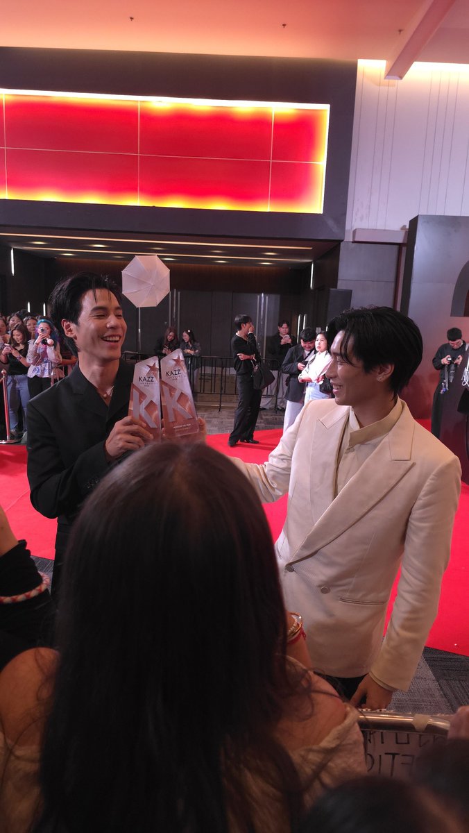 ⟡ ̫ นุเอง𝑓𝑡.𝐵𝑎𝑔𝑔𝑦 𝑗𝑒𝑎𝑛𝑠 🍑🐱 tweet media