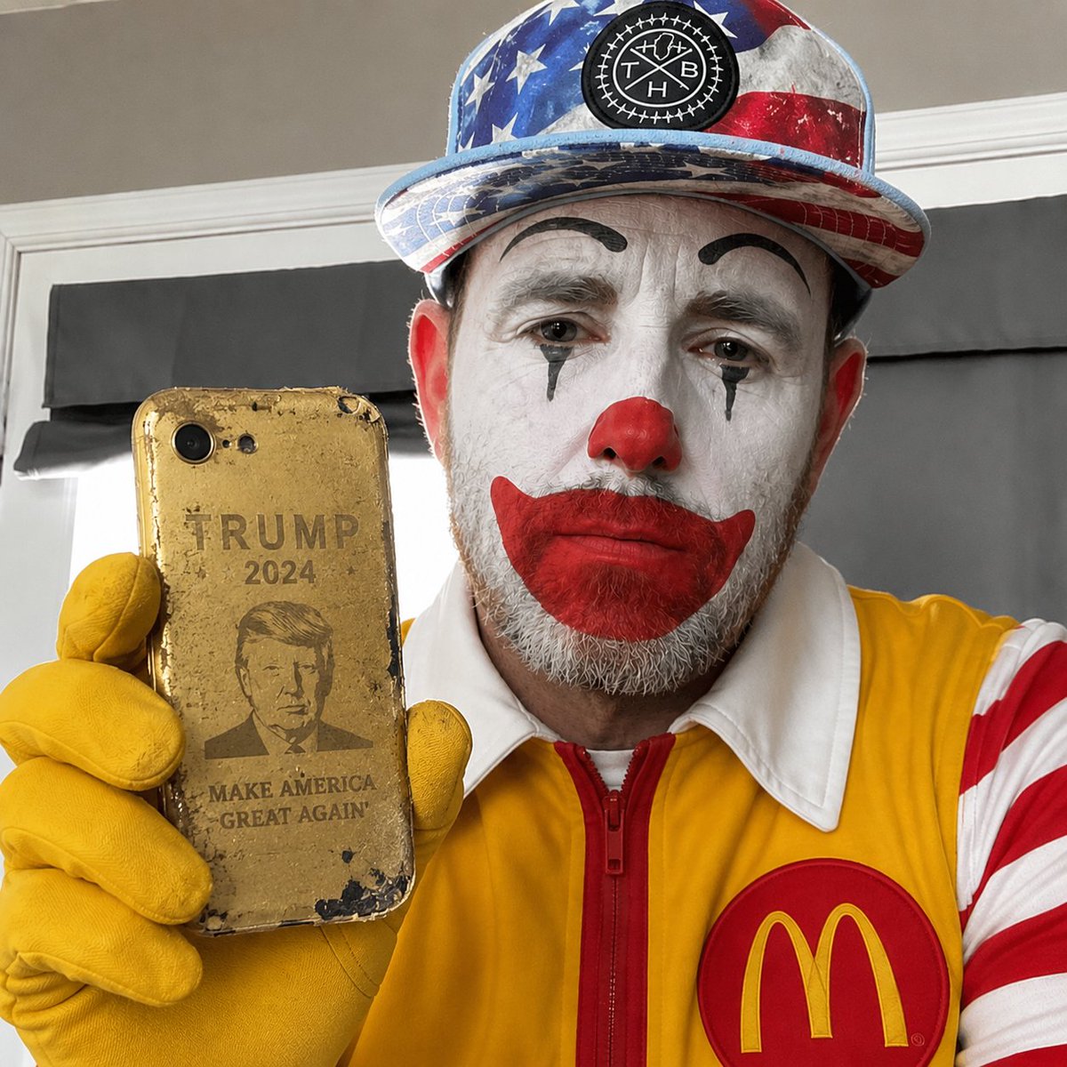 The Versailles Resistance™ tweet media