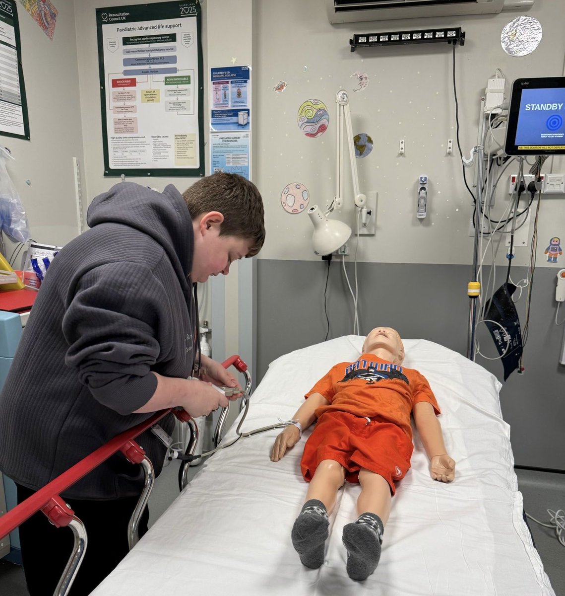 SimMKUH's tweet photo. In Paediatric ED running the simulation scenario "Acute Allergic Reaction". https://t.co/1xheefqF8b