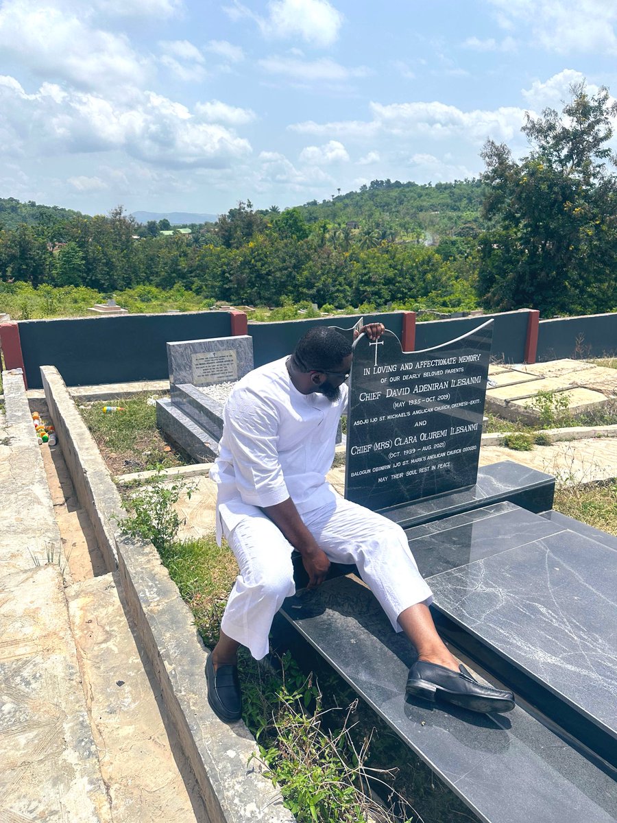 AdeyemiSijuwade's tweet photo. Live at Oke-Imesi  Ekiti  💧✌️
@Mayorkingz https://t.co/rCP19ia5Gs