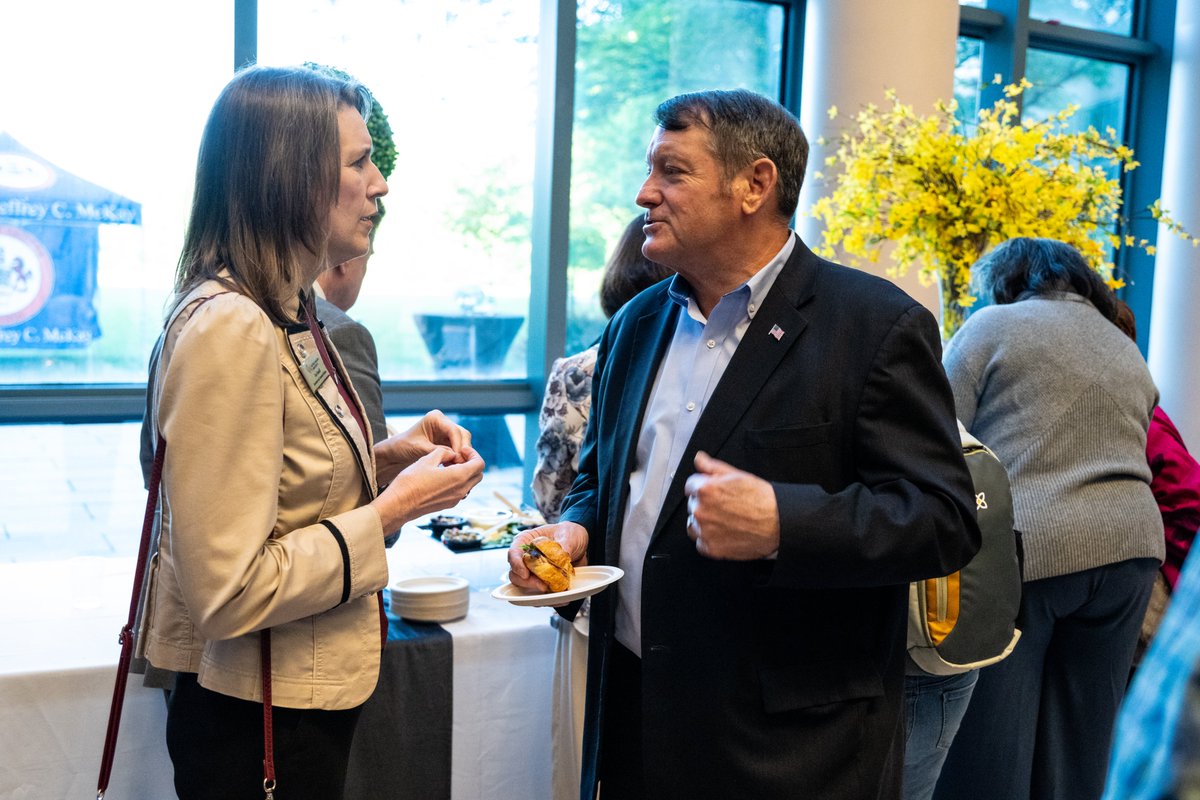 MasonGovComRel's tweet photo. Traci Kendall, Executive Director, Government and Community Relations, was quite the social butterfly at @McKay4Chairman's Spring Social. She chatted with Chairman McKay, Supervisor @PatHerrity, and Stephen P. Wilson from SCG Development. https://t.co/XUjEBs1zAh