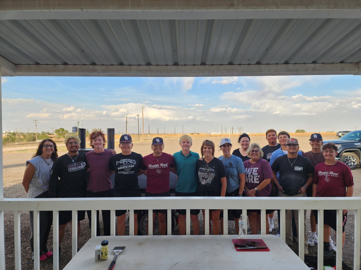 BaseballHerd's tweet photo. A big thank you to the Hereford CattleWomen for an awesome team dinner last night. We always love the support we get from our great community. Thanks again!!

#LaFamilia//#HerdNation//#RentsDue//#RiseAsOne https://t.co/44Sn4LQjgS
