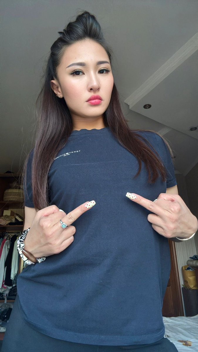 Bratty Alina tweet media