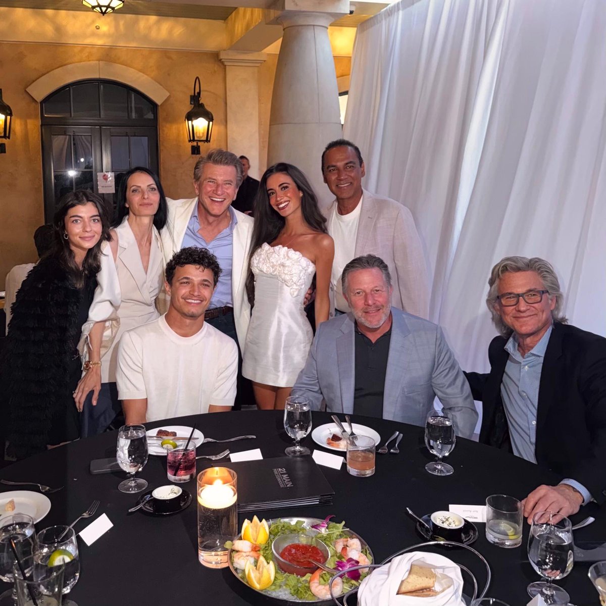 Robert Herjavec tweet media