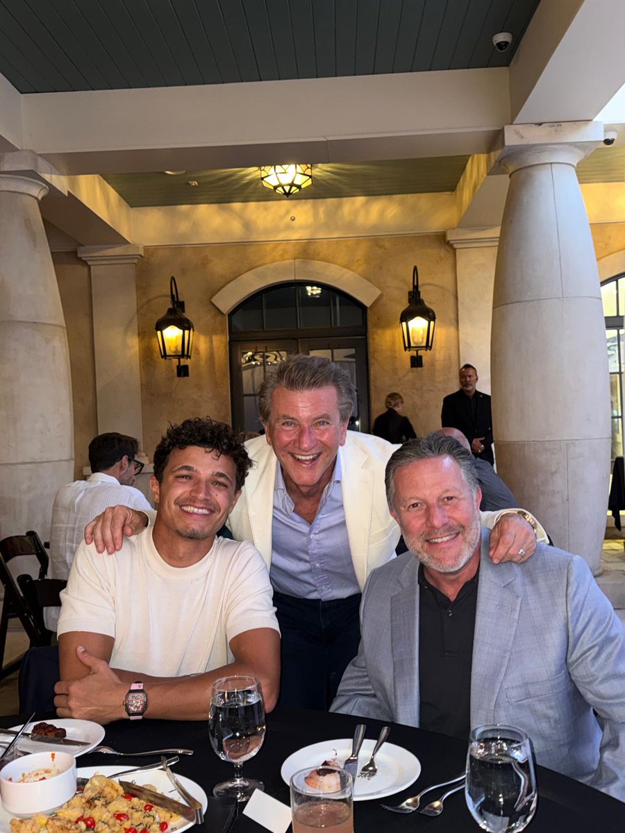 Robert Herjavec tweet media