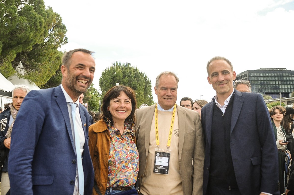 MDAM34's tweet photo. Déambulation de la présidente de Région Carole Delga à la 30eme édition Festival International des Sports Extrêmes @CaroleDelga @presseoccitanie @Occitanie @fiseworld https://t.co/tOa5FwdyhO