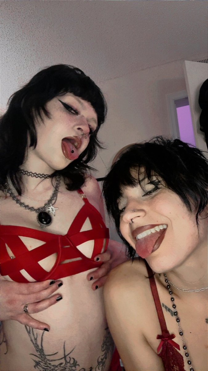 mysticmous3's tweet photo. selling content with @ratedvitaminr 😋 
we took sooo many hot pics who wants to see 💋 https://t.co/pRyUr0HsH7