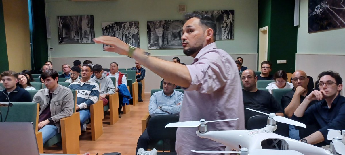 Salvador González Solís tweet media