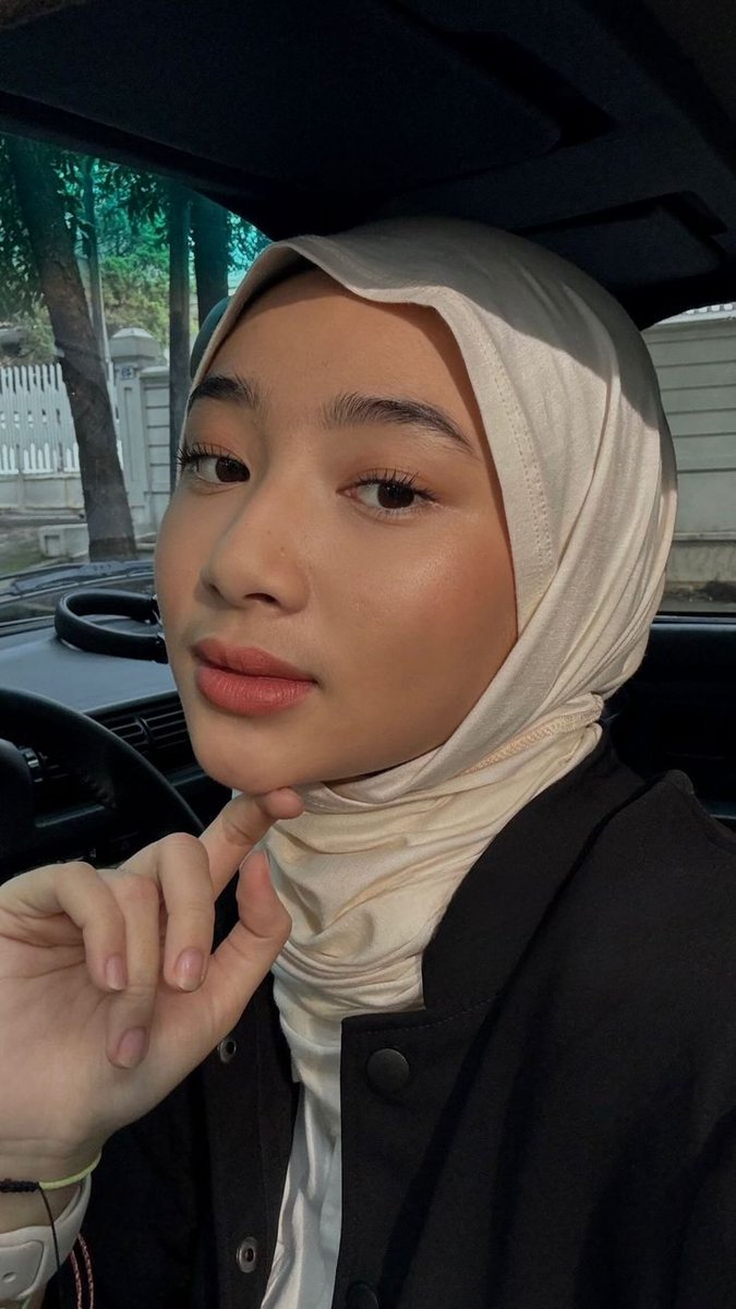 Cika tweet media