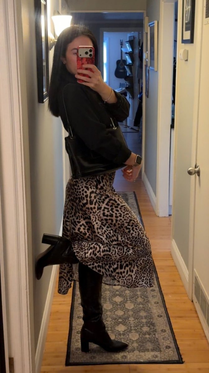 Sam tweet media