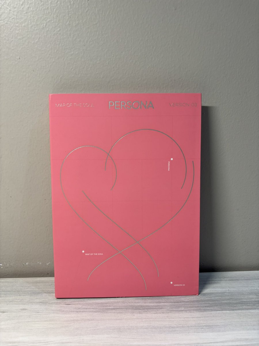 milkubee's tweet photo. 💜✨ WTS / PRELOVED BTS ALBUM — MAP OF THE SOUL : PERSONA VER.03 ✨💜

Album kesayangan mau dilepas 🥹📚
📦 Condition : masih bagus &amp; lengkap untuk koleksi ✨
✔️ Include poster
✔️ Include photocard J-Hope 🐿️💜
✔️ Include The Notes
❌ No photostrip https://t.co/5AfSndOJq2
