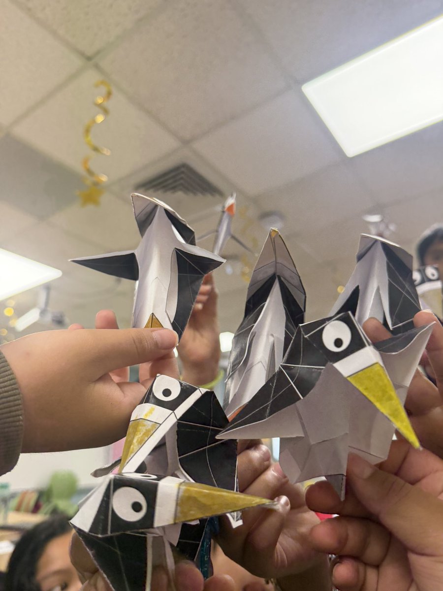CastroMs95's tweet photo. Celebrating 100% @STMathTX  They Learn a lot with Jiji this year 4th Grade will be unforgettable 🐧 https://t.co/NDxSfgjKPy