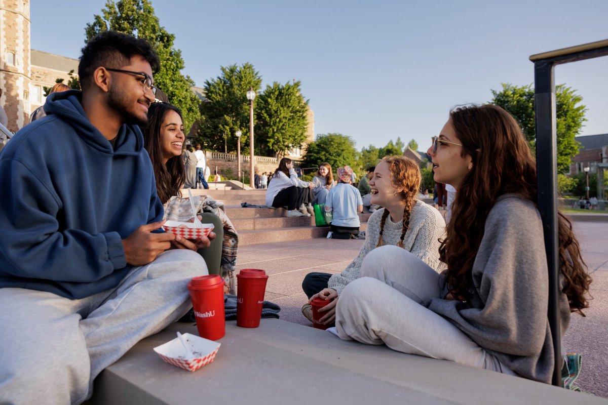 WashU's tweet photo. #WashU26 The sun is about to set on our time together, but the memories will last forever. β€οΈππ https://t.co/mj9Vv305yP