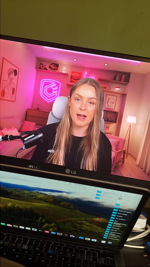 Devayo tweet media