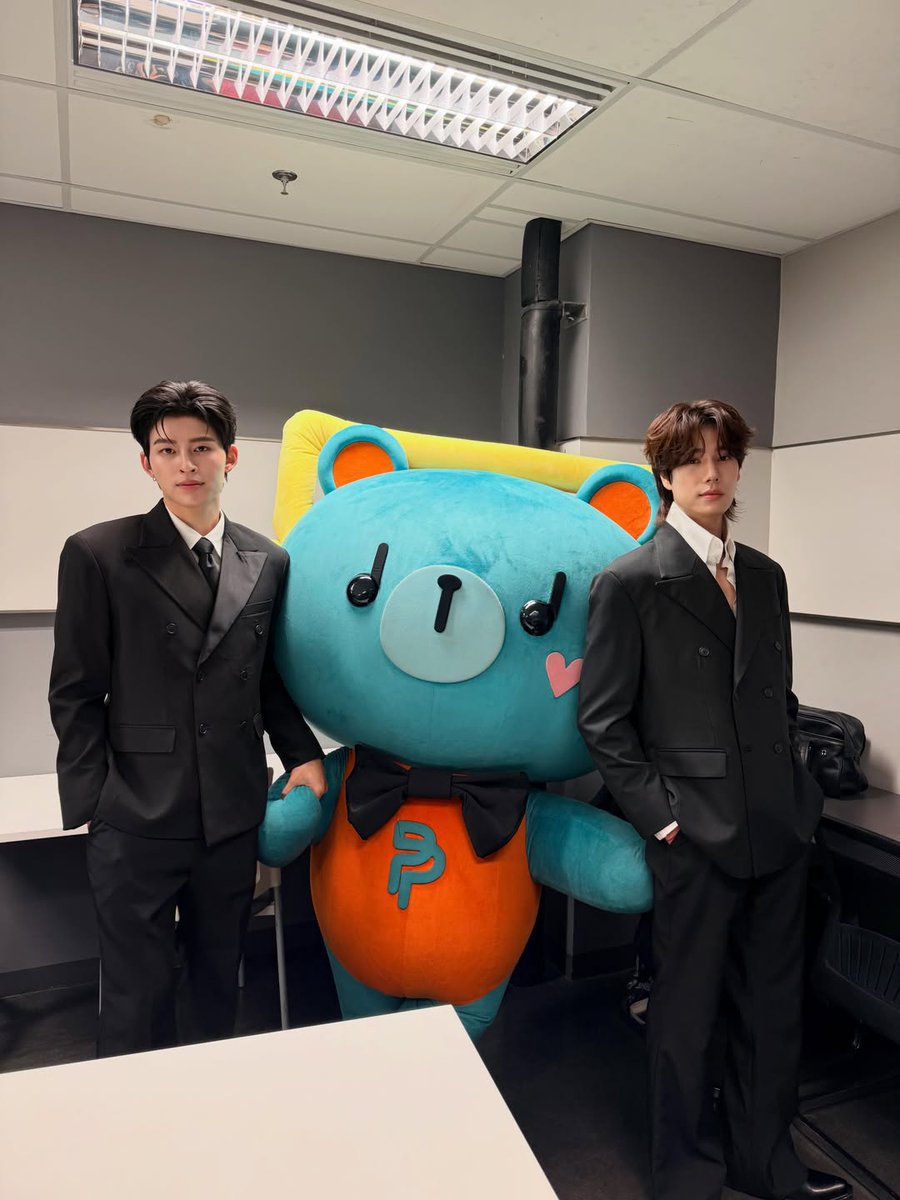 PondPhuwin Official Thailand (DoubleP) tweet media