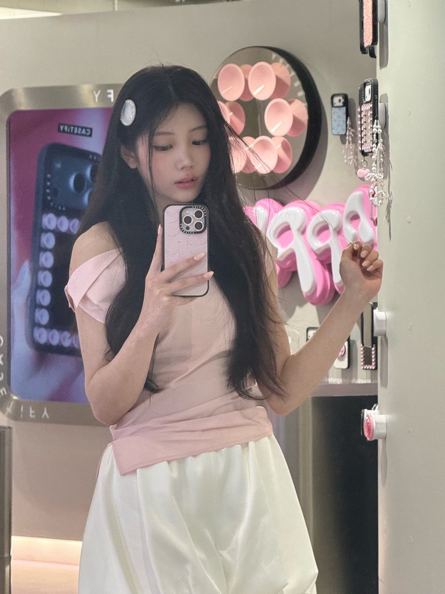 leeywonhee's tweet photo. https://t.co/a8XJ6GIxoz