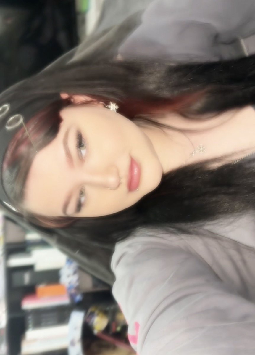 NerdyAngel tweet media