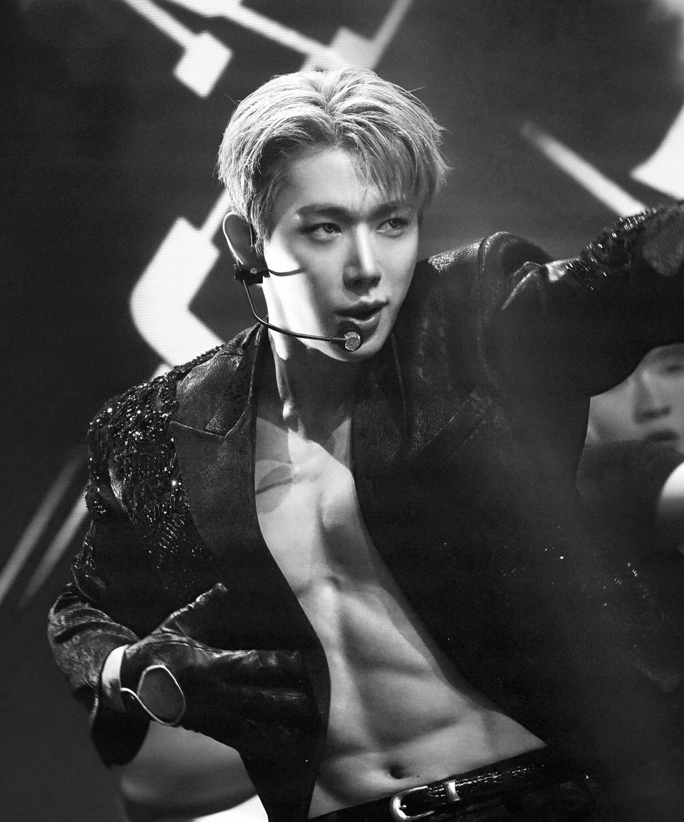 LightAngel98617's tweet photo. Gongratulations on the eleventh anniversary of the artistic launch 💙💙
I'm so lucky to have you in my life 🌊❤️❤️
The best years are always with you 🥳💋💋💋
@official__wonho
#iwonhoyou #alwayswithwonho #fancafe #kpopshoutout #WENEE #STAYAWAKE #ifyouwanna #Spotify #mytiger 🐅❤️ https://t.co/MfF8SVZy3q