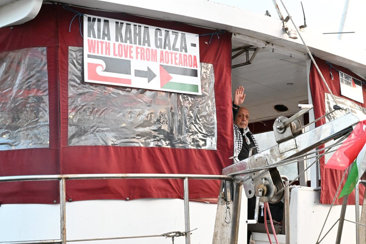 hizmetissendika's tweet photo. ARSLAN, GLOBAL SUMUD FİLOSU İLE VİCDAN YOLCULUĞUNA KATILDI

HAK-İŞ Konfederasyonu ve HİZMET-İŞ Sendikası Genel Başkanımız Mahmut Arslan, Siyonist İsrail’in Gazze’de sürdürdüğü saldırılar, abluka politikaları ve insani yardımların engellenmesine karşı uluslararası dayanışmayı büyütmek amacıyla oluşturulan Global SUMUD Filosu’na katıldı.

Ayrıntılar 👇

https://t.co/PNgx8wggzM