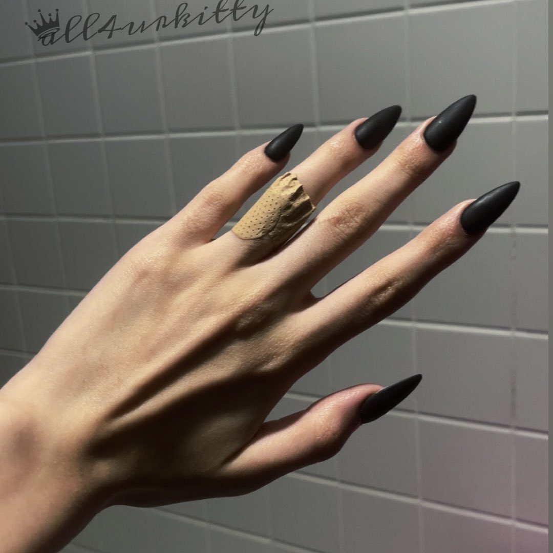 ⋆˚࿔ princess kat 𝜗𝜚˚⋆ tweet media