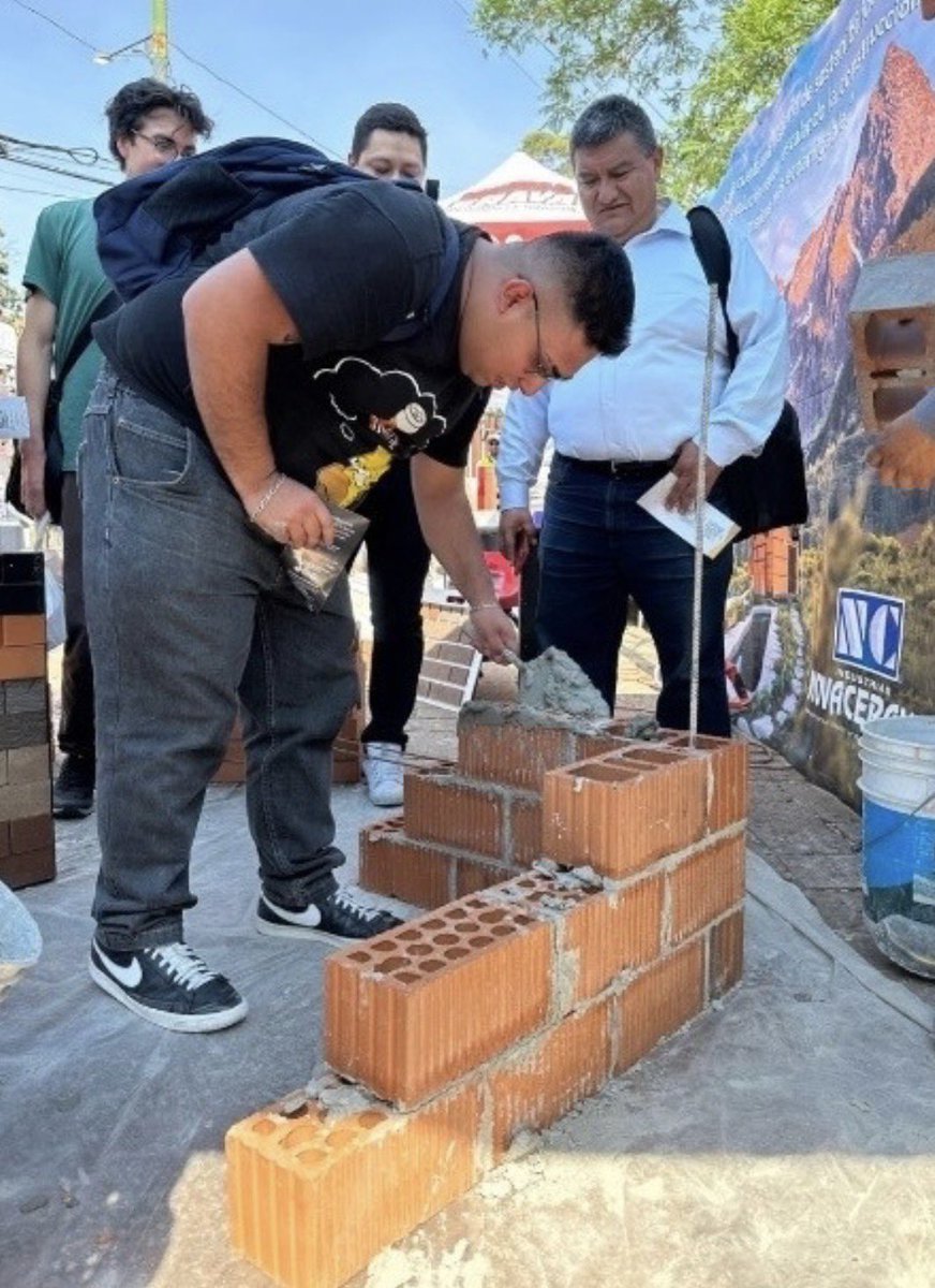 BrandPRDigital's tweet photo. LA NUEVA GENERACIÓN DE #AUTOCONSTRUCTORES: TIKTOK, TUTORIALES Y MATERIALES INTELIGENTES REDEFINEN LA #VIVIENDA EN MÉXICO #Brandprmagazine #brandprmag #linkinbio📲💻 https://t.co/YDAsyEPjpX https://t.co/iihcIeQzDu