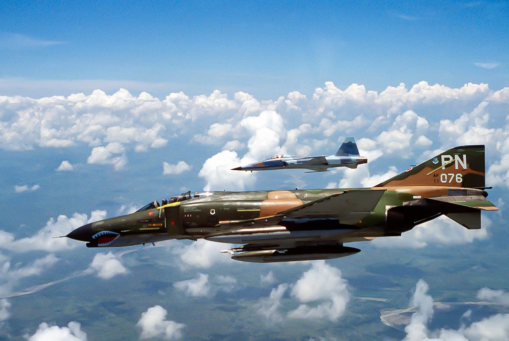 F-4 Pʜᴀɴᴛᴏᴍ II ɪs ᴍʏ ғᴀᴠᴏʀɪᴛᴇ "ʙɪʀᴅ" 🏴☠️ tweet media