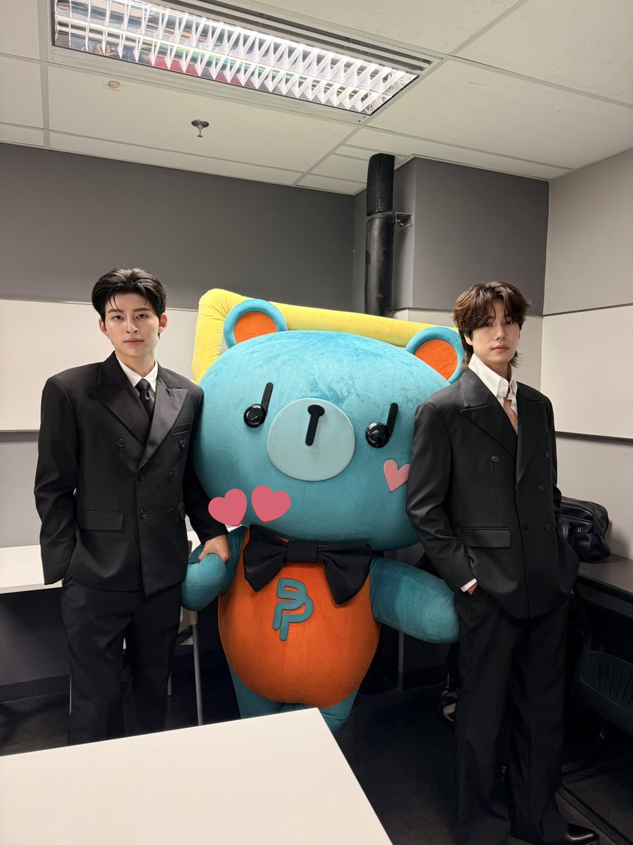 anzel 🧜‍♀️ tweet media