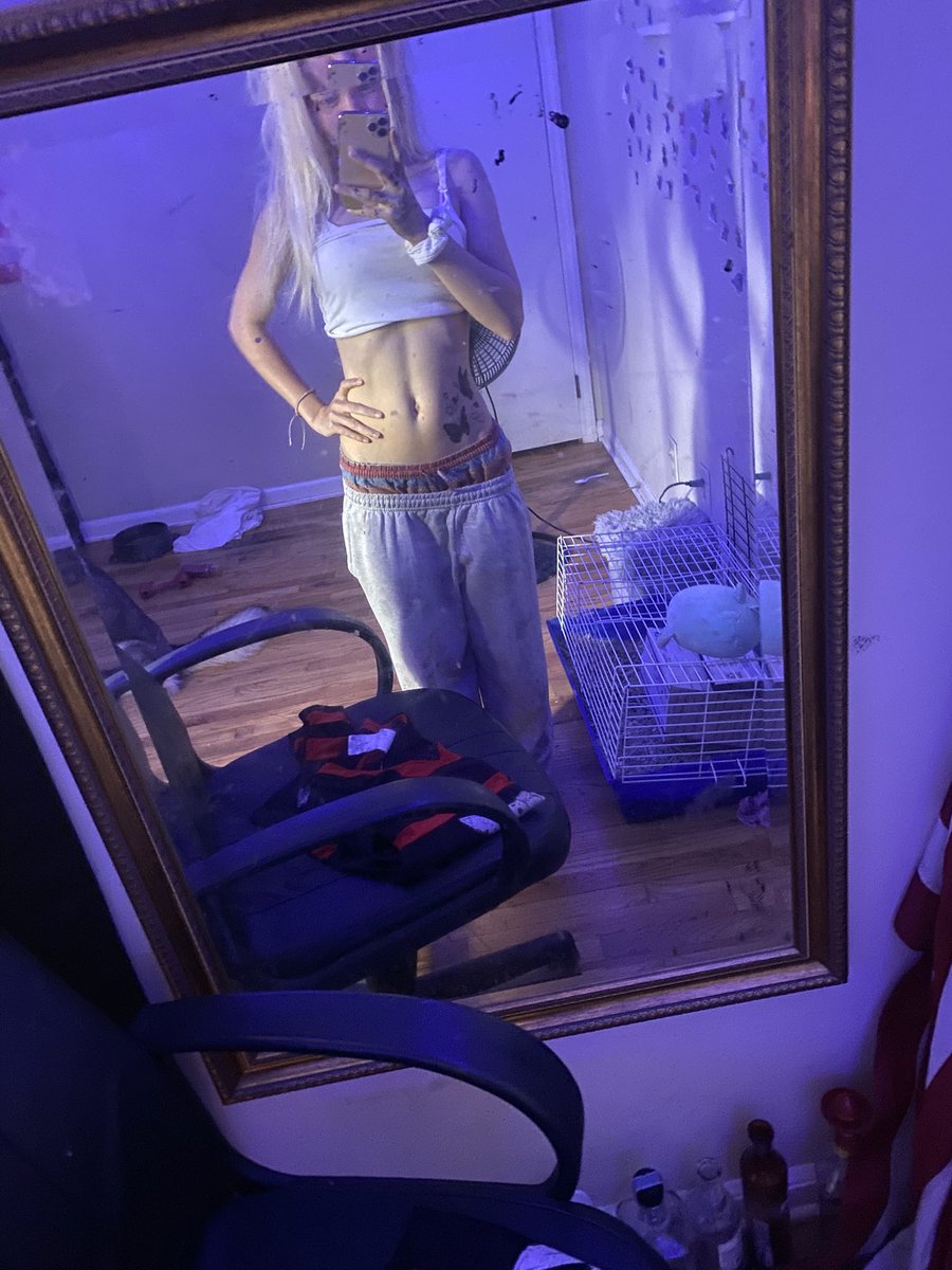 send4kr's tweet photo. Worship my stomach

Findom domme brat highschool teen cashcow paypig https://t.co/YHpROAjSBt
