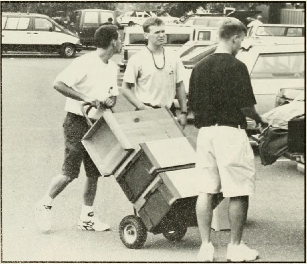 JMUAlumni's tweet photo. #TBT to JMU move-out in 1995: proof that a cart, a car and good friends are all you need 💜 #DukesHoldDoors https://t.co/vmStpTEhBS