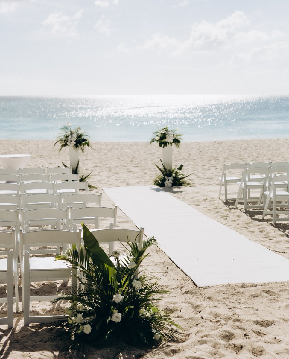 Westin Grand Cayman tweet media