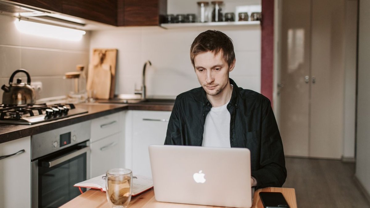 iPostal1's tweet photo. Using an iPostal1 virtual business address keeps your information private. It sends your business mail to a secure location and lets you provide a professional address to customers.
#homeoffice #virtualaddress #ipostal1
https://t.co/YFkWisSxbP https://t.co/DpETwYssJ3