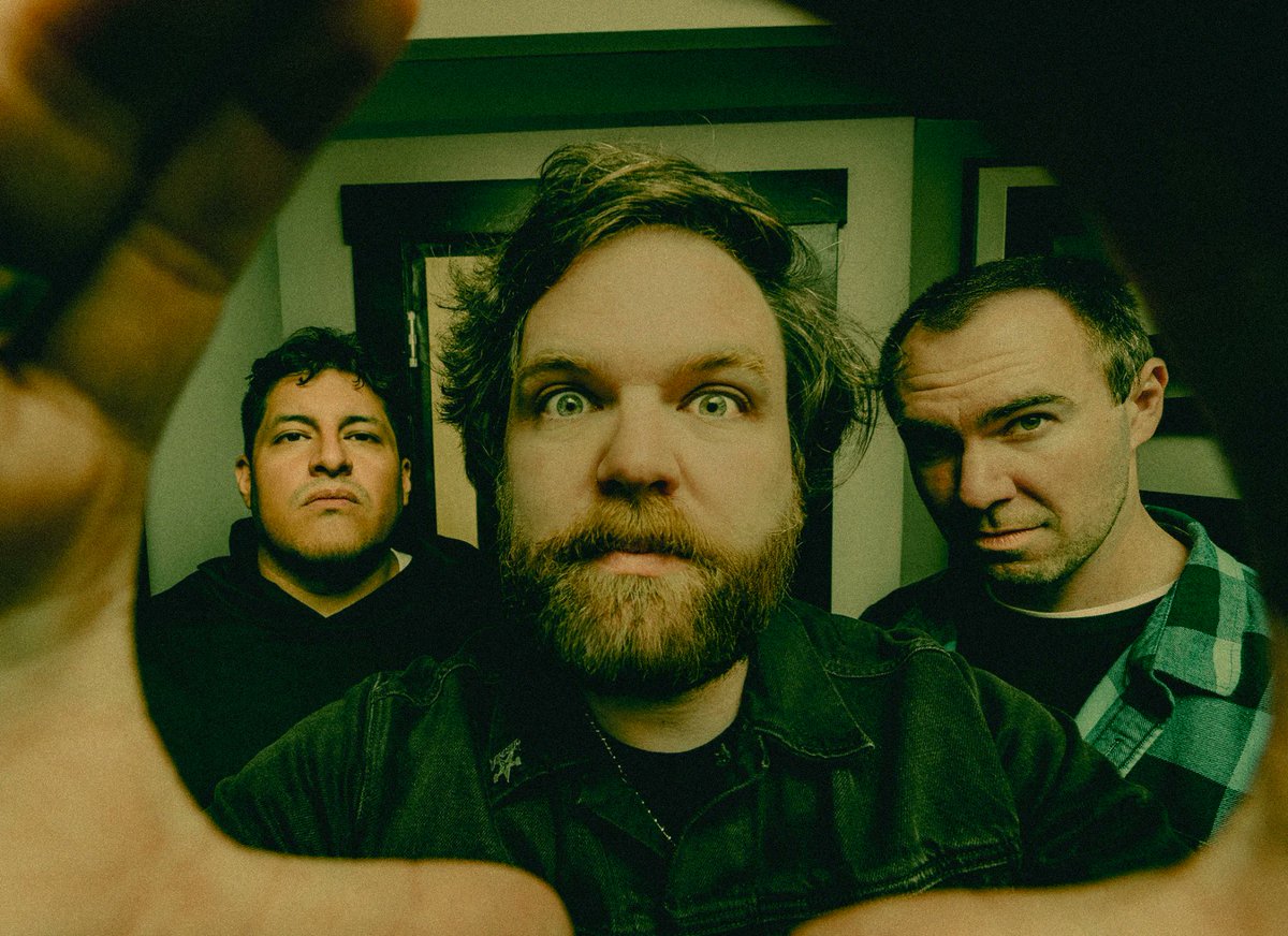 NeverAPhaseNet's tweet photo. Brand new feature on https://t.co/WUhmGJefmR! Under Exposed V. 30 Adios Fatso #newmusic #underexposed #emo #poppunk #neveraphasenetwork
https://t.co/Q4Uv3poKVB https://t.co/HgMdkNKrbn