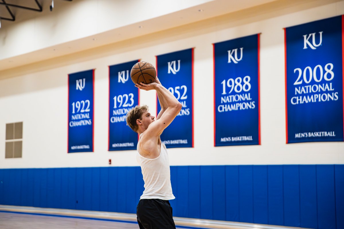 Kansas Men’s Basketball tweet media