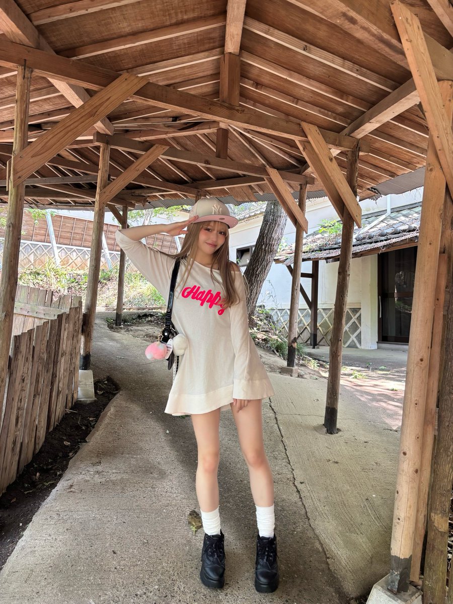 051426 ] 🐰#MOMO instagram “the perfect season for going out has