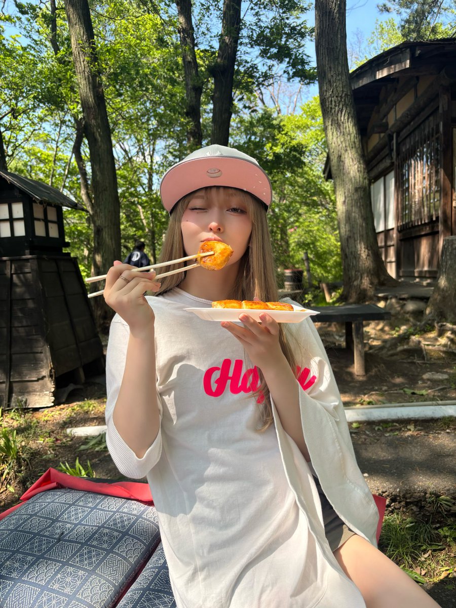 051426 ] 🐰#MOMO instagram “the perfect season for going out has