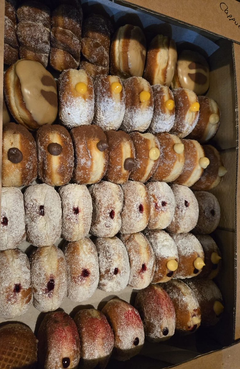 THBurroughs's tweet photo. Don't forget, tomorrow is Doughnut Friday! 🍩 https://t.co/pW2stb5JTg