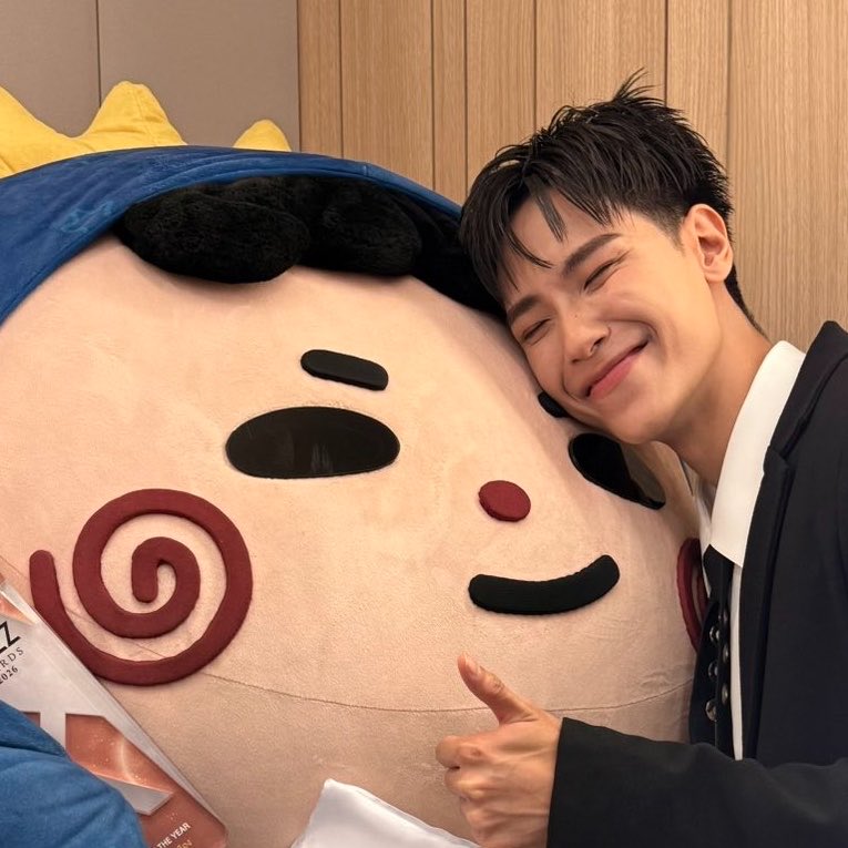 ⋆.𐙚 ̊ ปณจู้ ੯‧̀͡⬮\• น้องอ้ายขามะม๊าอยู่นี่🎨🛼🥣 tweet media